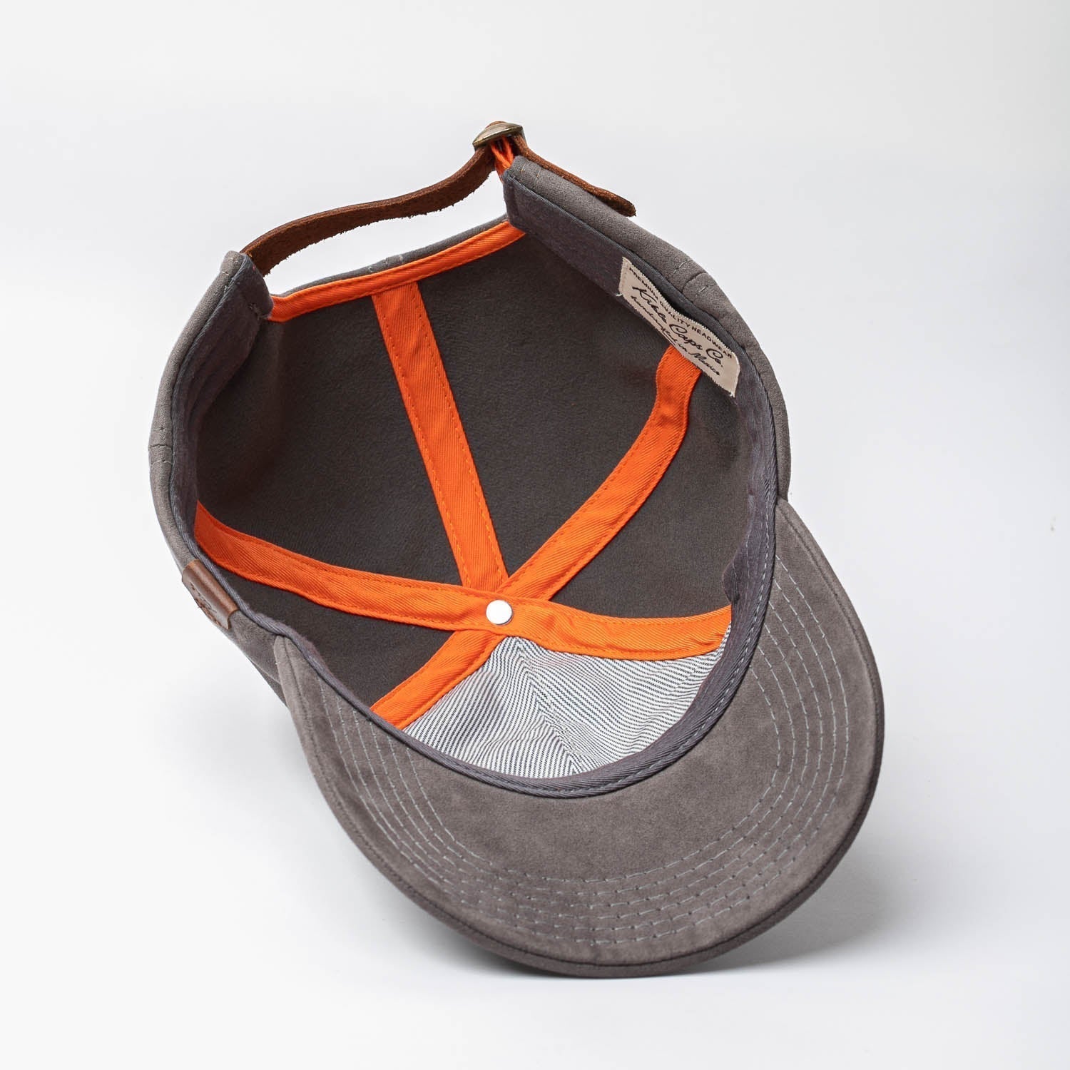 Men’s Suede Hat – Timeless Design