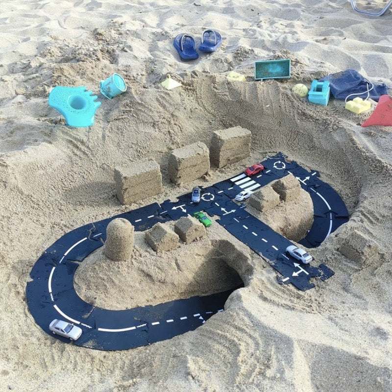 Flexible Rubber Roads Play Set – Open-Ended City & Car Track Play