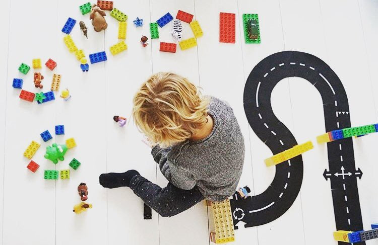 Flexible Rubber Roads Play Set – Open-Ended City & Car Track Play